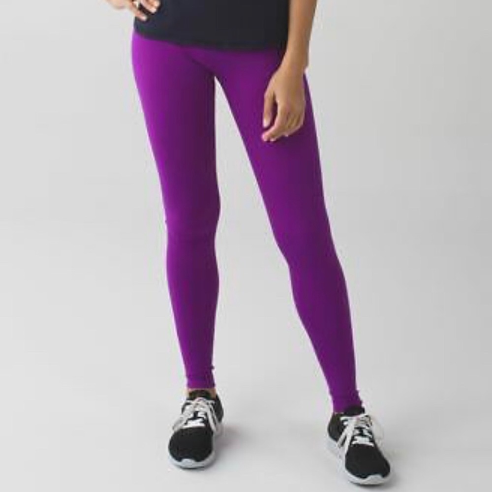 Lululemon wonder under